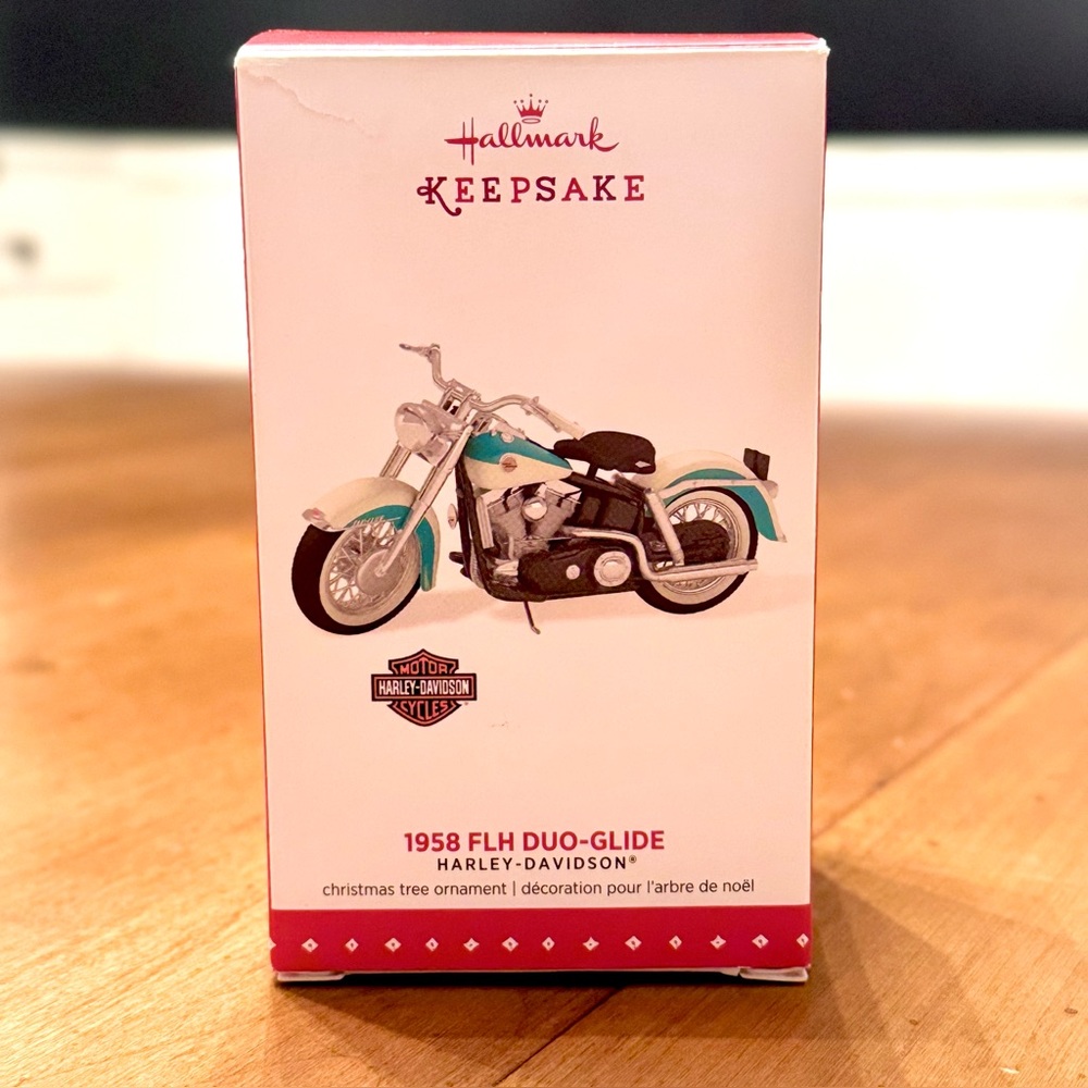 2015 Hallmark 1958 Harley Davidson Duo Glide Motorcycle Ornament